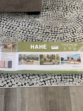 Folding Yoga Mat - Brand New - Pretty Green Color